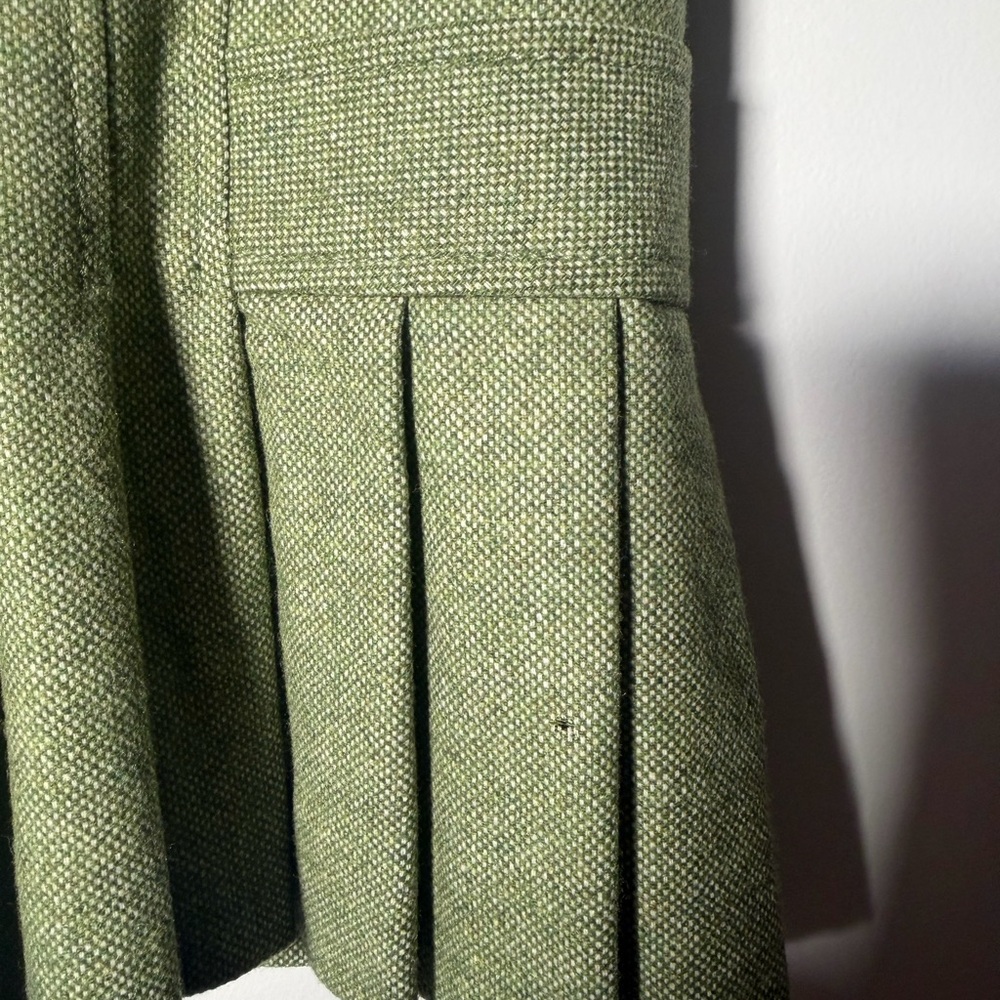 Vintage Weekend MaxMara Olive Green Pencil Skirt with Pleated Hem - Picture 3 of 5
